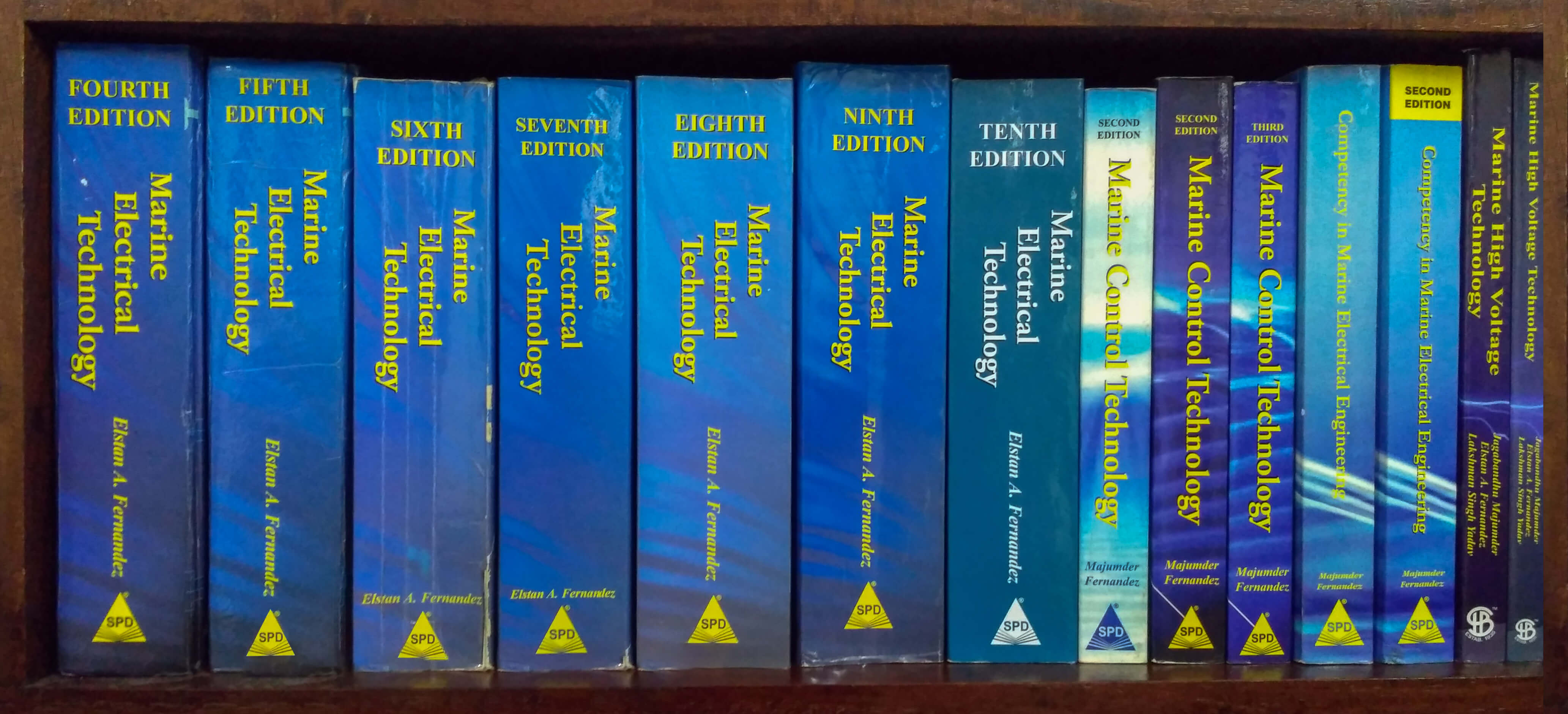 Marine electricity - books